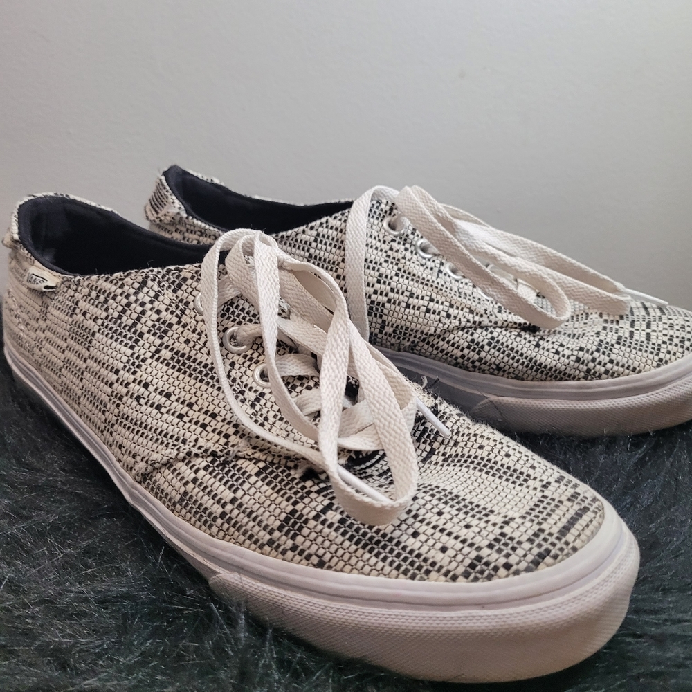 Van's Ultracush Camden Optical Woven Delux Size 8.5